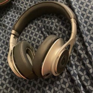 BEATS EXECUTIVE HEADPHONES 🎧